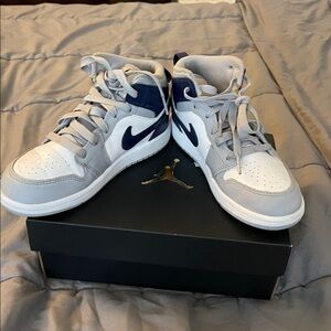 Nike High-Top Sneakers in White and Navy